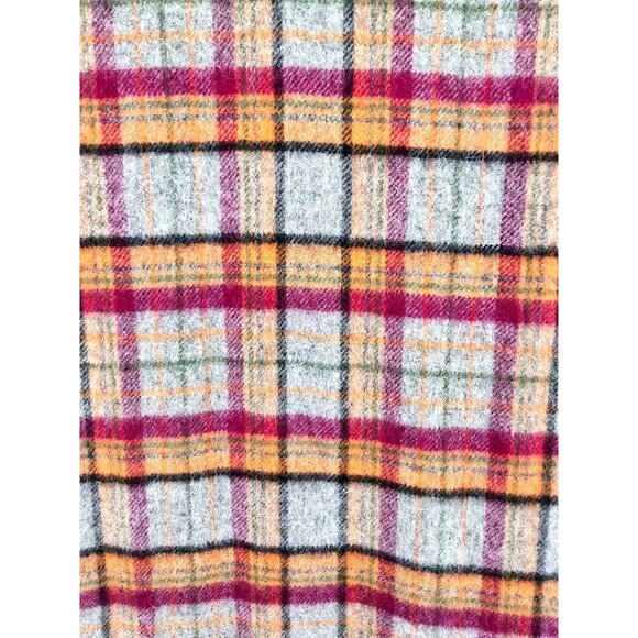 WAMSOFT 100% Wool Fringed Scarf - Picture 3 of 6